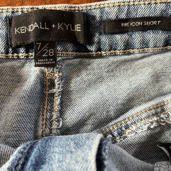 Distressed Kendall + Kylie Denim Shorts - Picture 6 of 6